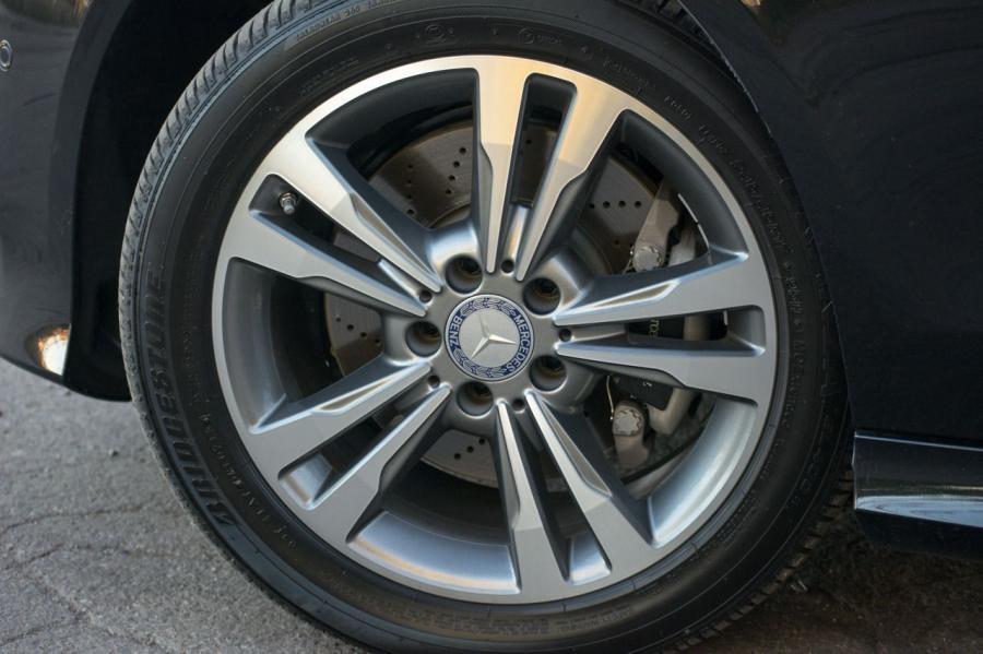 Колеса Mercedes-Benz E250 BlueTec 2014 года  (фото 8 из 13)